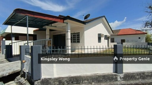 Bercham Satu Tingkat Rumah Sudut Pegangan Bebas Tanah Tambahan 20 Kaki