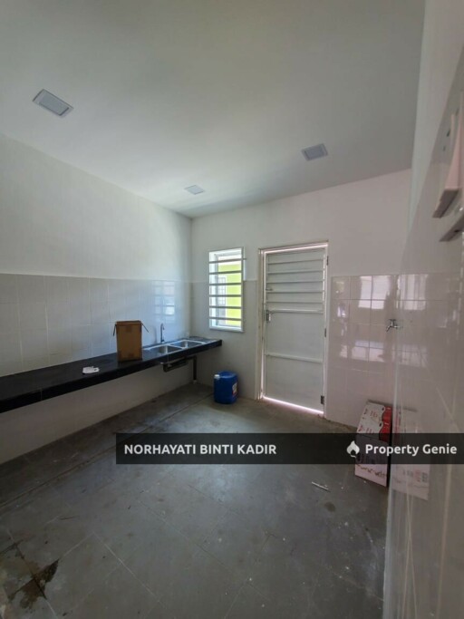 RENOVATED DOUBLE STOREY END LOT TERRACE LORONG TAS RIA 5, TAMAN TAS, KUANTAN