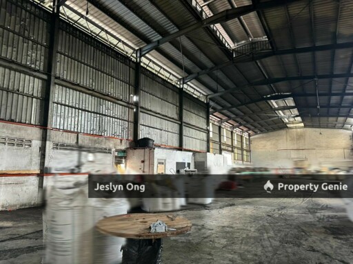 1.5 Storey Detached Factory at Tebrau 4 for Rent