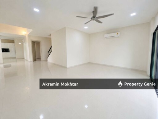 Freehold, Facing Open & Partially Furnished | 2 Storey SemiD Beethoven, Symphony Hills Cyberjay