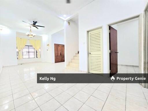 Double Sty Renovated Gated & Guarded House At Puteri Klang Rent