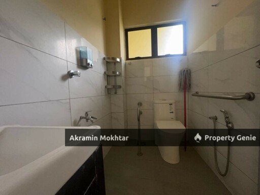 FREEHOLD & REFURBISHED | DOUBLE STOREY CORNER LOT SS1 KAMPUNG TUNKU, PETALING JAYA