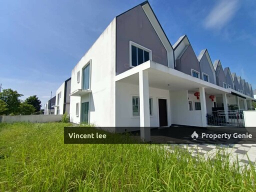 Corner Lot 47X70 Brand New Eco Forest 2 Storey Terrace [Facing North], Semenyih