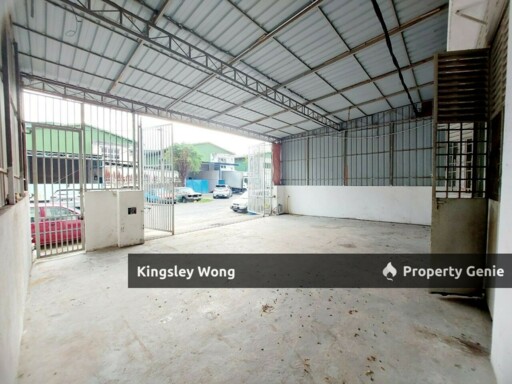 Bercham Warehouse For RENT  30X85 Simple Renovation Near Tambun Tasek Ipoh Garden