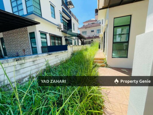 Bukit Jelutong Heights, Shah Alam | 3-Storey Semi-D 7 6+1 Rooms | RM1.68M - Next To Guthrie & NKVE Highway, Privacy Environment and with Extra Land