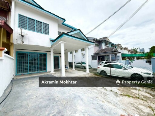 Freehold, End Lot & Renovated | Double Storey Bandar Puchong Jaya , Puchong