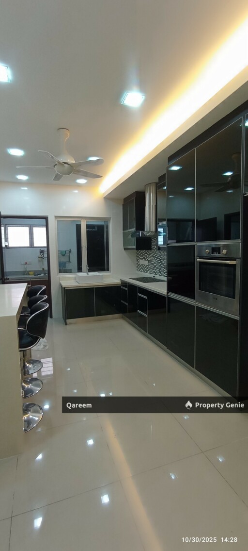 [RENOVATED] 2 Storey Tmn Sunway Batu Caves, Batu Caves. Guarded Gated