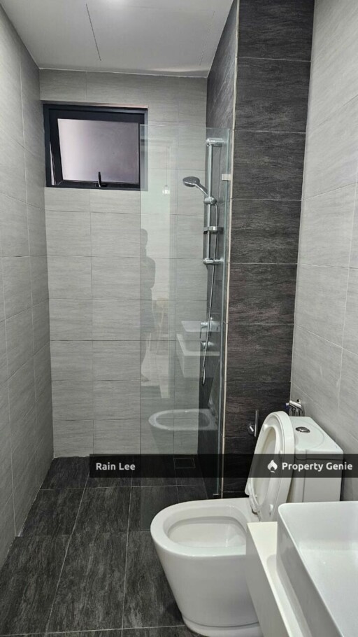 Fully Furnished /2Rooms Unit for Rent / With 1 Parking Lot / Near MRT & LRT Station