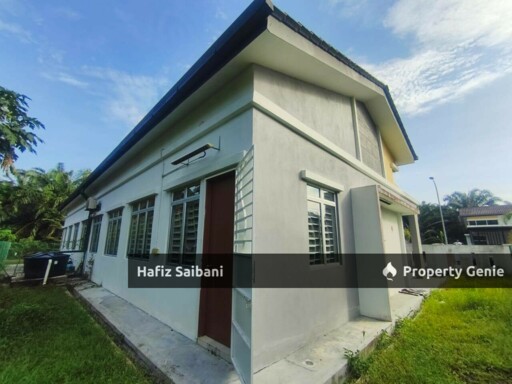 Semi D Setingkat Setingkat Taman Ikhlas Jenjarom