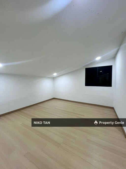 Jalan Bunga Ros Single Storey Semi-D With Unblock View