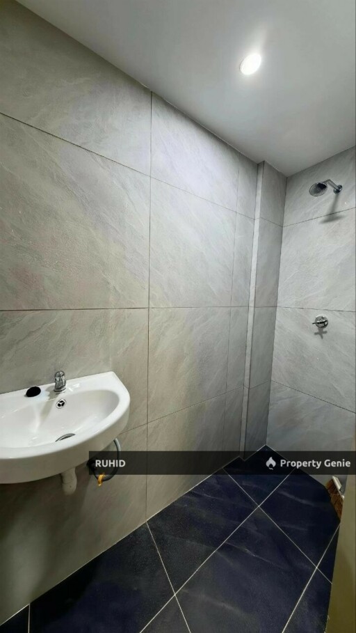 Level 1 Renovated Flat Geharu Taman Rinting Masai | 3 Bedrooms 2 Bathrooms | Freehold