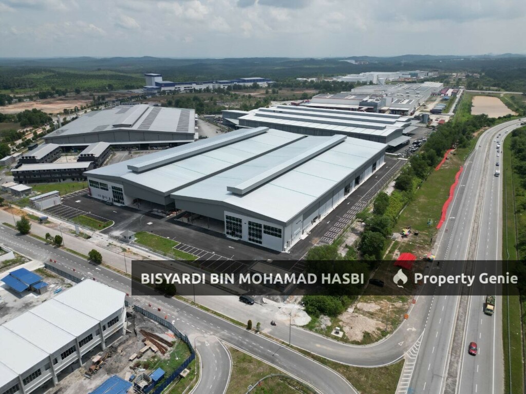 NEW DETACH FACTORY WAREHOUSE, BANDAR BARU ENSTEK NEGERI SEMBILAN .