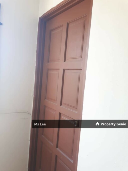 PKNS Flat @ Seksyen 24, Shah Alam-Blok 54 3rd floor-Sale Below Bank Value Rm30k