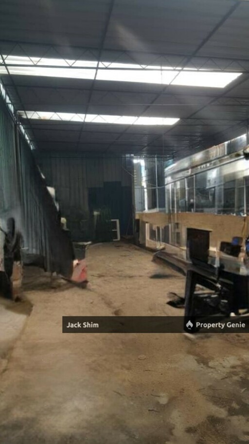 jalan waja taman industri semi d