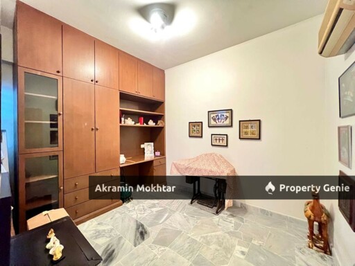 Fully Furnished & 1 Covered Parking | Sri Alam Condominium, KGSAAS, Seksyen 13, Shah Alam*