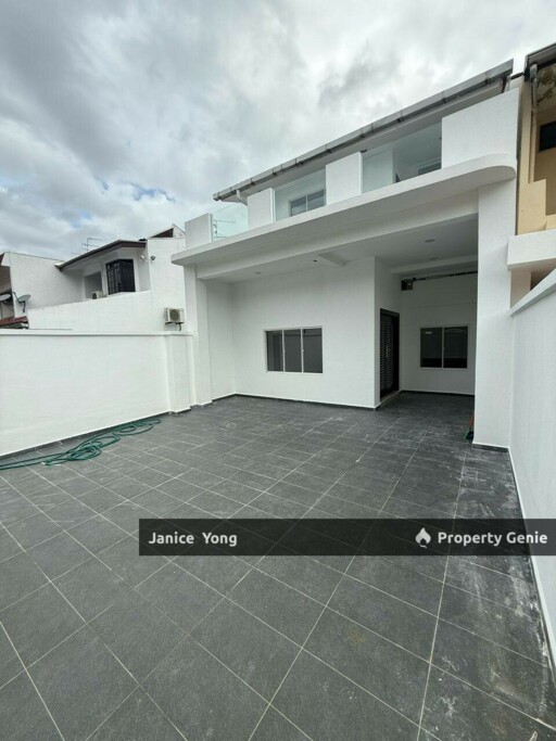 Taman Tasek JB Town End Lot