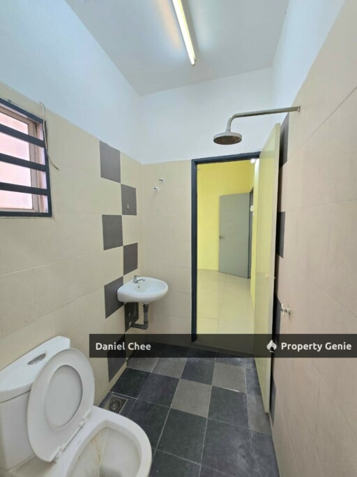 Pengkalan New Painted Facing Field Double Storey Terrance House For Sale