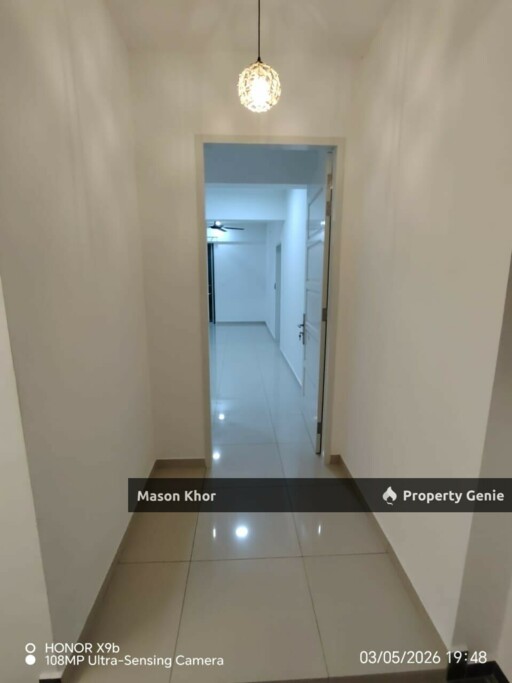 IDEAL RESIDENCY CONDO 850sf FULLY RENO & PARTIALLY FURNISHED GELUGOR