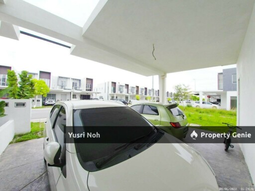 DOUBLE STOREY CASA VIEW @ CYBERSOUTH