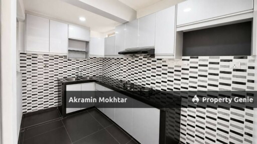 Corner Unit & 1 Parking | Lakeview Apartment,  Taman Jasa Perwira, Batu Caves / Gombak