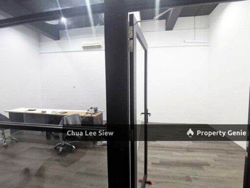 📍V Square Austin, Mount Austin      🧡  For Sale RM 888k      🧡  For Rent RM 3,000