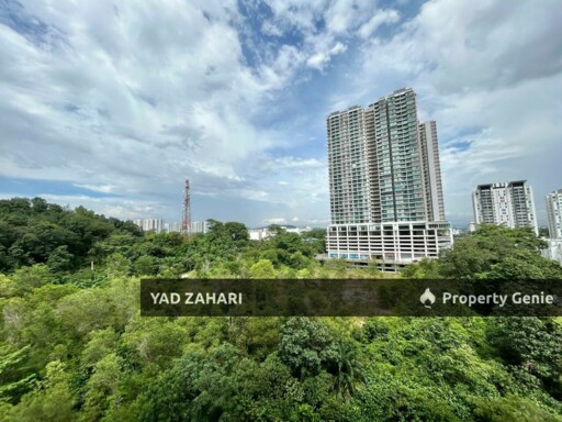 Villa Park, Seri Kembangan | RM330K -  Nicely Renovated, Semi Furnished & Unit Near Lift