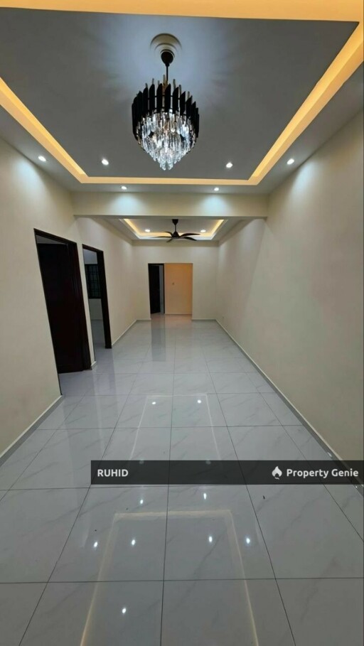 Corner Lot Single Storey House, Taman Sri Pulai – Freehold, 2,000 Sqft
