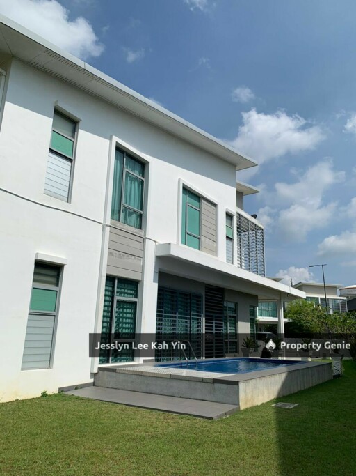 Frangipanni Villas, Kota Seriemas Nilai