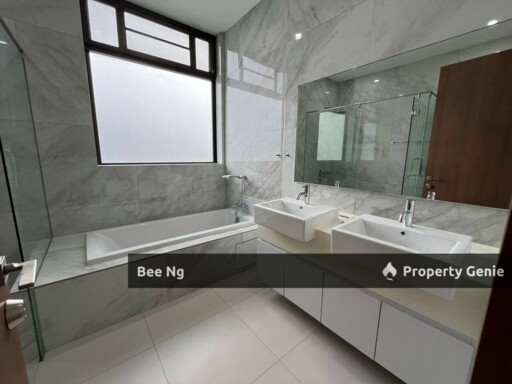 Sakura Residence / Iskandar