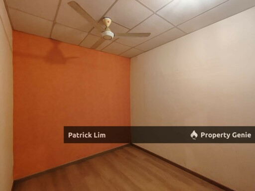 Bukit Beruang Freehold Single Storey Terrace House 4R 2B For Sale