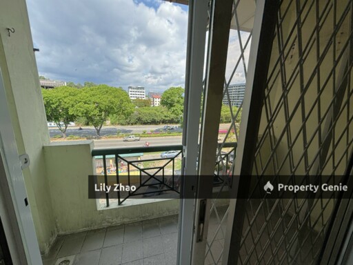 Api Api Apartment Corner Lot with Highway Access for Sale | Next To Public Bank, Kota Kinabalu City