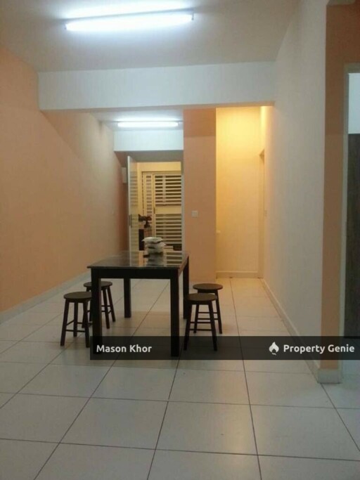Elit Heights Condominium