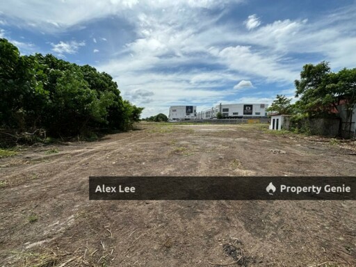 Frontage Commercial Land for Rent @ Silk Highway | High-Traffic Location for Retail, F&B, or Logistics