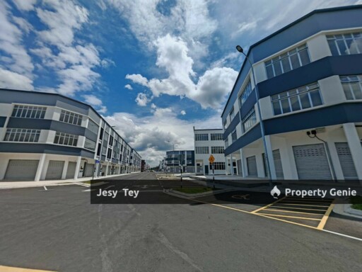 Vervo City, Jalan Kiambang 10, 14 & 15, Kulai - 3-storey Shoplots