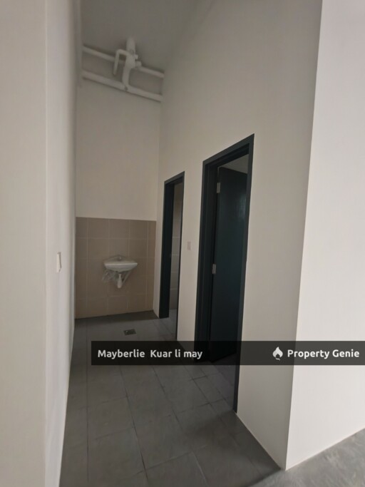 Laman Idaman Bukit Jelutong Ground Floor Shop Office for Rent