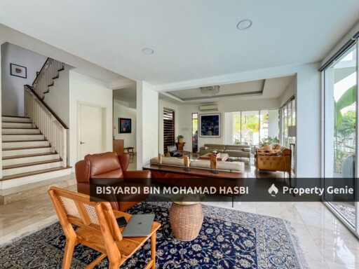 Fully Renovated With Swimming pool 3 Storey Corner Lot Semi D @ Changkat Kiara Bayu, Dutamas, Mont Kiara Kuala Lumpur .