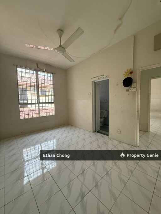 Unfurnished 2 Storey Terrace House for Sale at Mutiara Bukit Raja, Klang