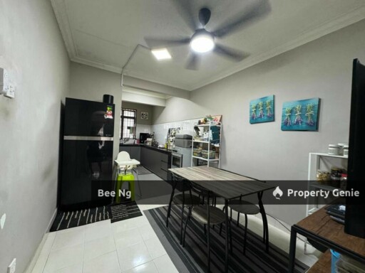 Taman Sri Pulai Perdana / 2 Storey Terrace 18x65 / Good Condition / Full Loan / Cash Back