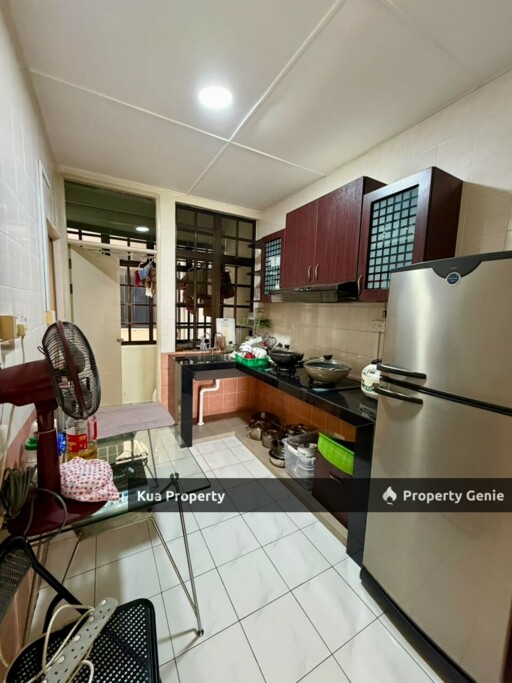 Lee Ling Villa Walk Up Apartment for Rent!