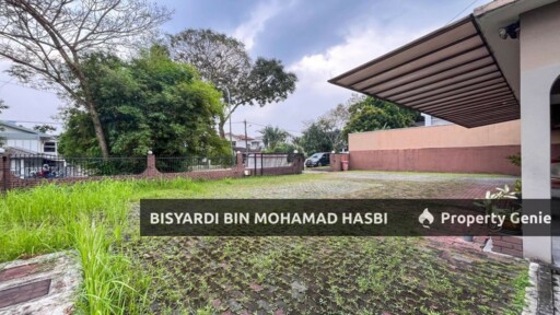 Old Bungalo Two Storeys Prime Location In Section 14, Petaling Jaya.