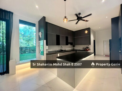 Reflexion Pool Villa Bandar Nusaputra Timur Puchong South