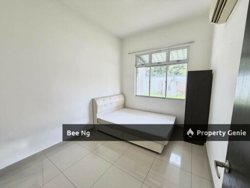 Taman Molek / Molek Haven