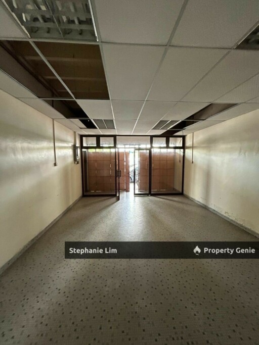 Tingkat Tembaga Greenlane Shophouse
