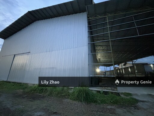 INDUSTRIAL WAREHOUSE / FACTORY, 34,000 SF for Rent, Mile 7 Inanam