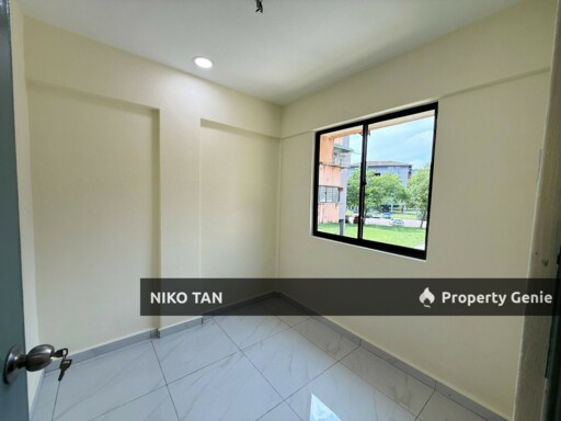 [RENOVATED]Geharu Flat Taman Rinting Masai For Sale