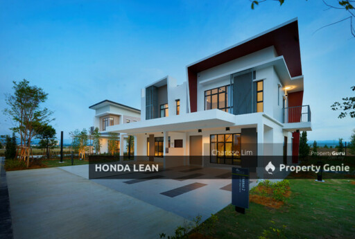 1.3M Luxury SemiD Seremban Golf View Landed