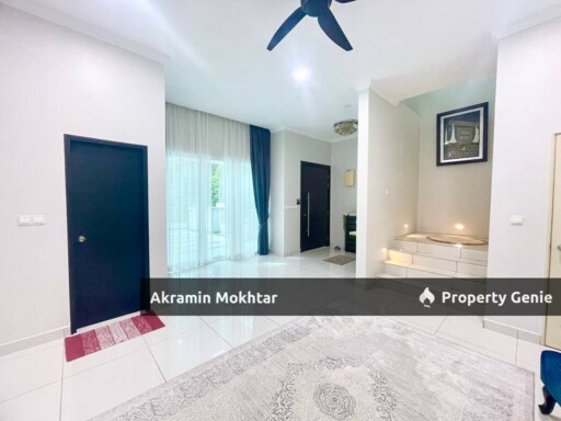 Freehold & Fully Renovated | 3 Storey Terrace House Tiara South, Semenyih