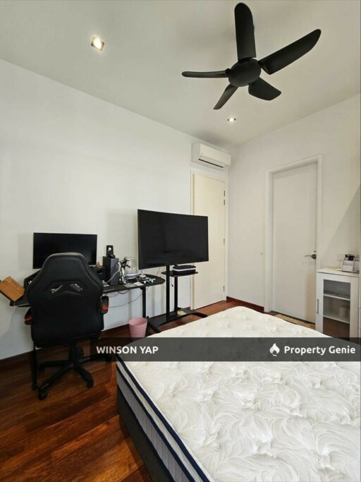 2 Storey Cluster House Eco Spring 2 JB Renovated Design Negotiable