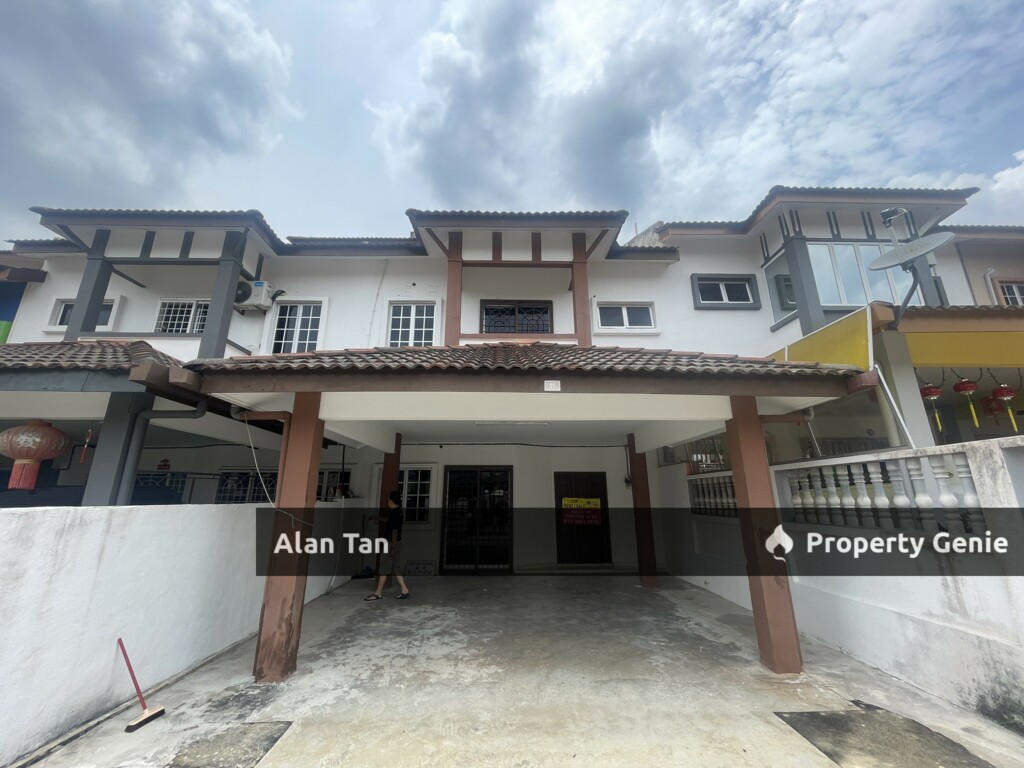 HOT!! BELOW MARKET! 2 Storey Terrace House @ Jerantut, Pahang