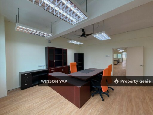 3 Storey Shop Office First Floor Taman Molek JB Fully Office Furnished